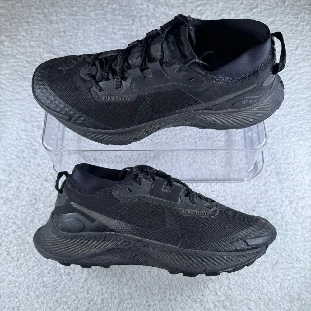 Nike Pegasus Trail 3 GTX Women's Size 8 Running Shoes Triple Black Trail Sneaker